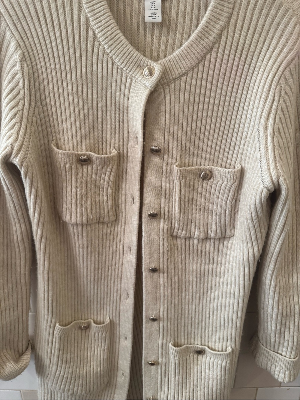 H&M Cream Ribbed Button-Front Cardigan with Patch Pockets - Picture 2 of 3